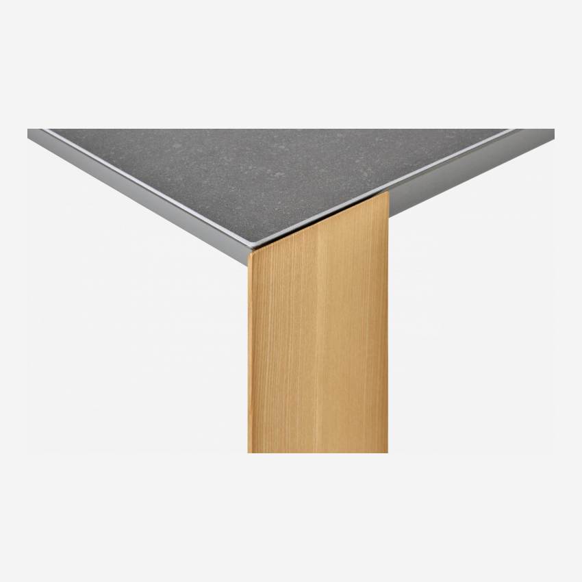 Table rectangulaire avec plateau en céramique