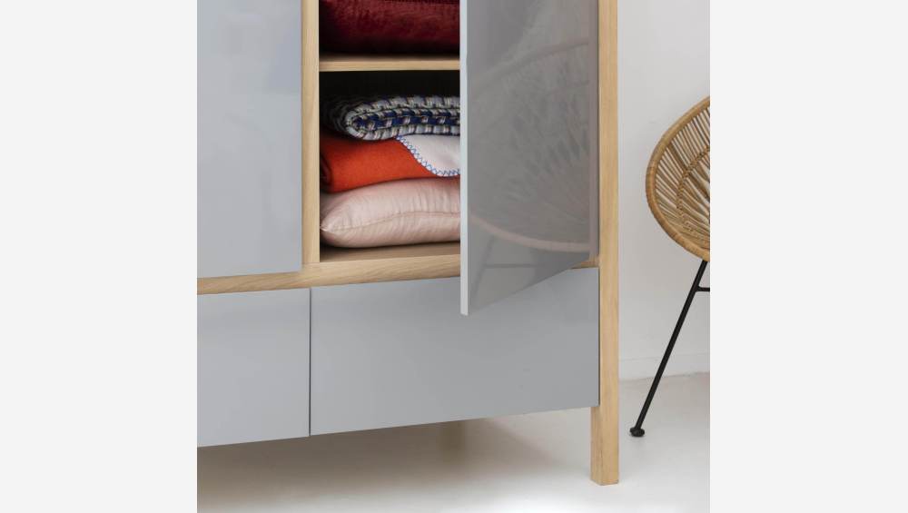 Armoire en chêne et bois laqué - Naturel et gris - Design by Chloé Le Cam