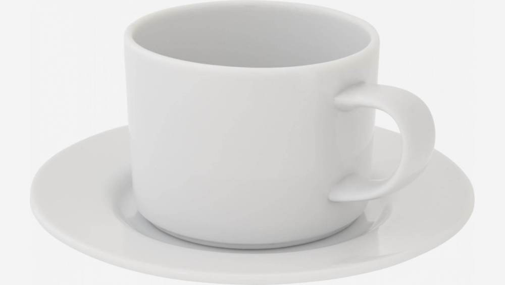 Taza y plato de té de porcelana blanca - Design by Queensberry & Hunt
