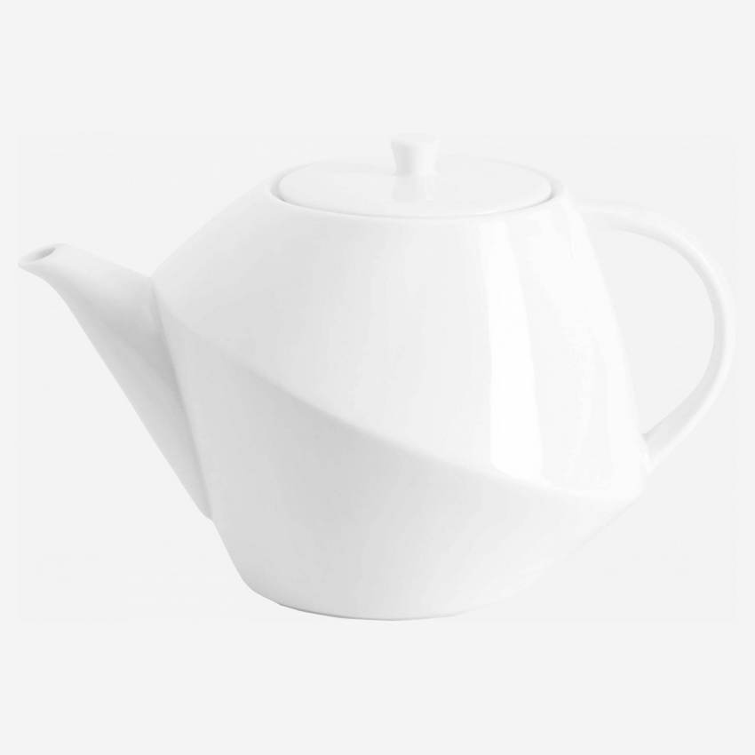 Teekanne aus weißem Porzellan