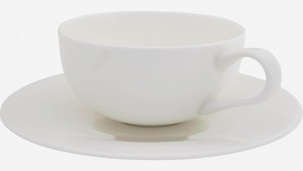 Chávena de chá em porcelana com pires – Branco