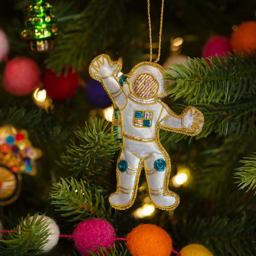 Weihnachtsdekoration - Astronaut zum Aufhängen aus Samt - Weiß