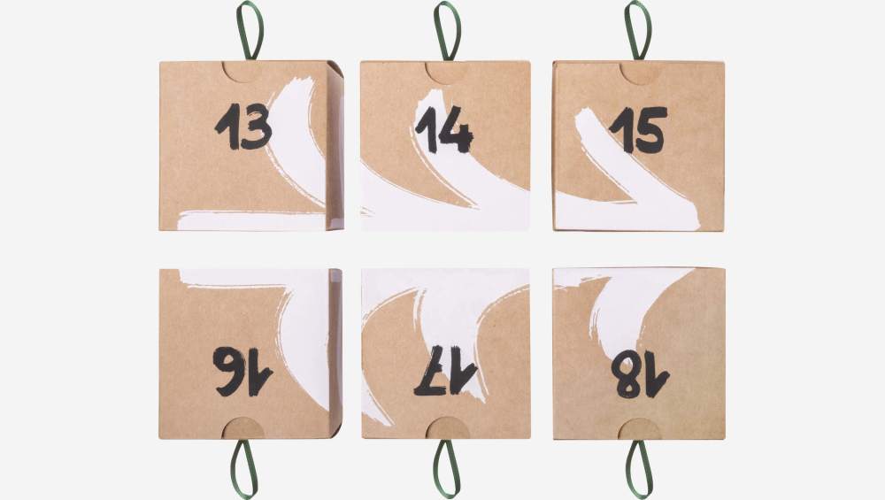Calendrier de l'avent en papier - 24 boîtes - Design by Habitat Design Studio