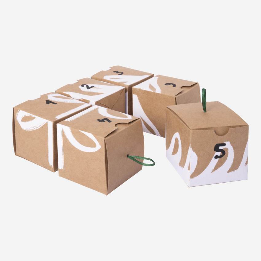 Calendario de adviento de papel - 24 cajas - Design by Studio Habitat