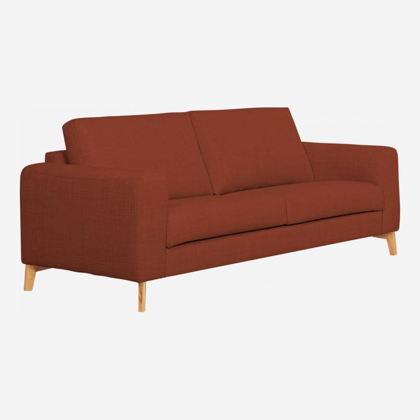 Canapé 3 places / 2 coussins en tissu Fasoli -Rouge brique - Accoudoirs fins - Pieds en équerre en chêne huilé - Confort medium