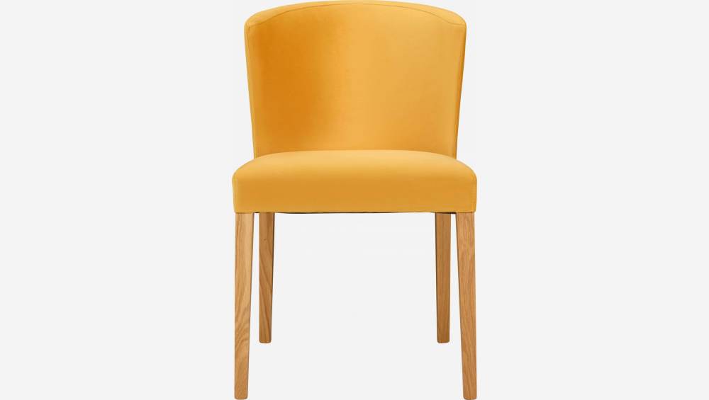 Cadeira de veludo - Amarelo - Pés de carvalho
