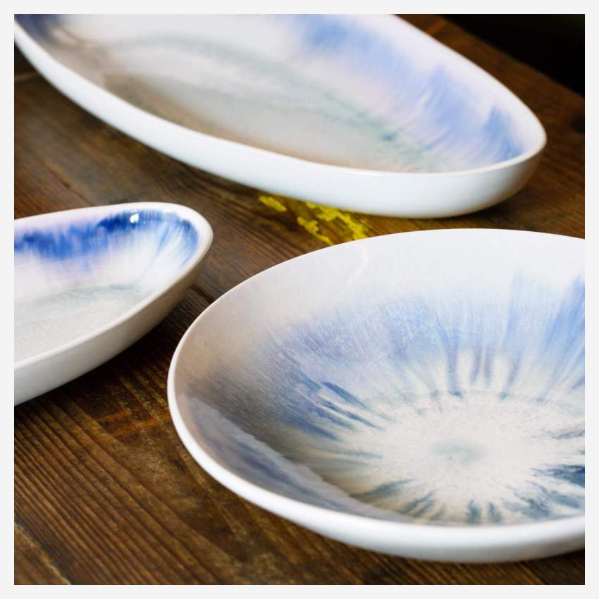 Ovalen serveerbord van aardewerk - 23,5 cm - Wit en blauw 