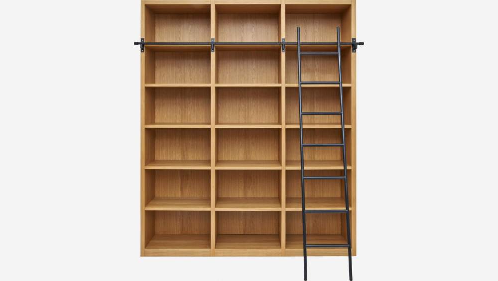Eiken boekenkast met verwijderbare trap