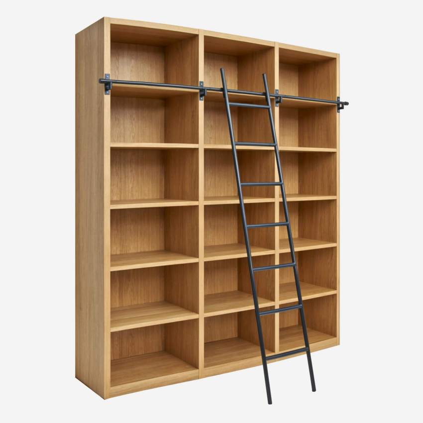 Eiken boekenkast met verwijderbare trap