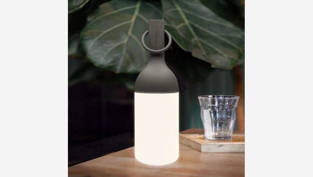 Kleine tragbare LED-Outdoor-Leuchte - Olivgrau - Design by Bina Baitel