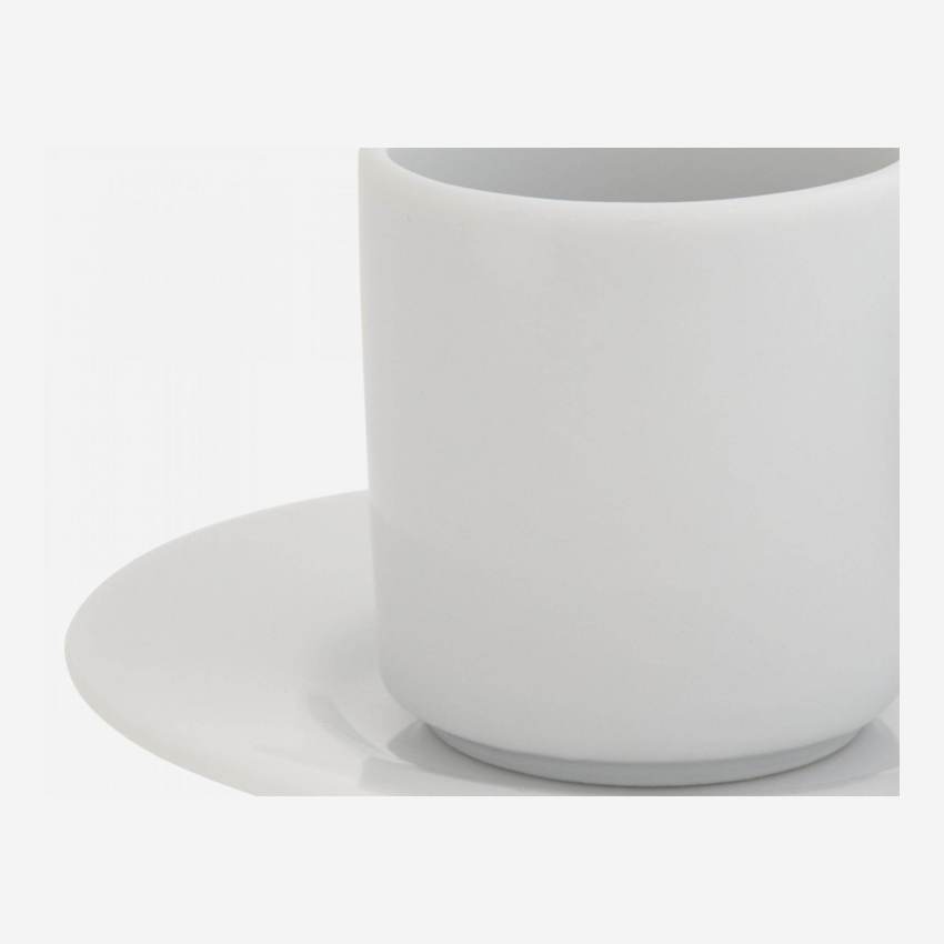 Taza y plato de café de porcelana blanca - Design by Queensberry & Hunt