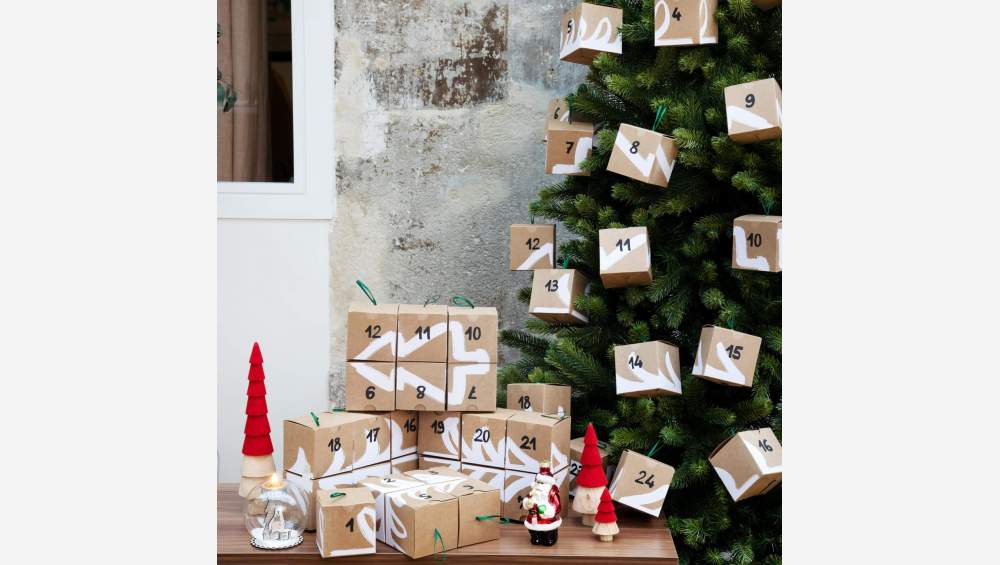 Papieren adventskalender - 24 dozen - Design by Studio Habitat