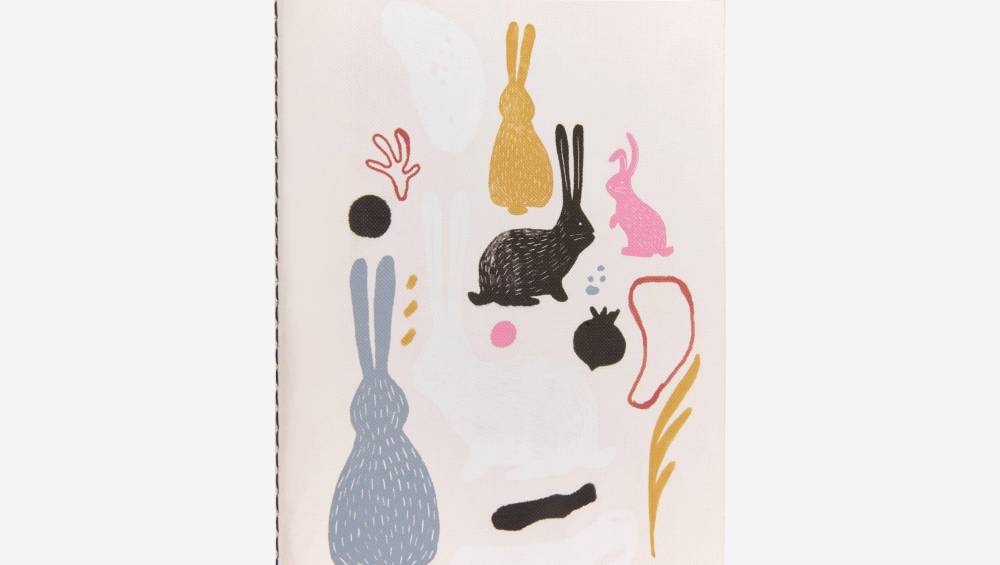 Cuaderno A5 beige con patrón conejo