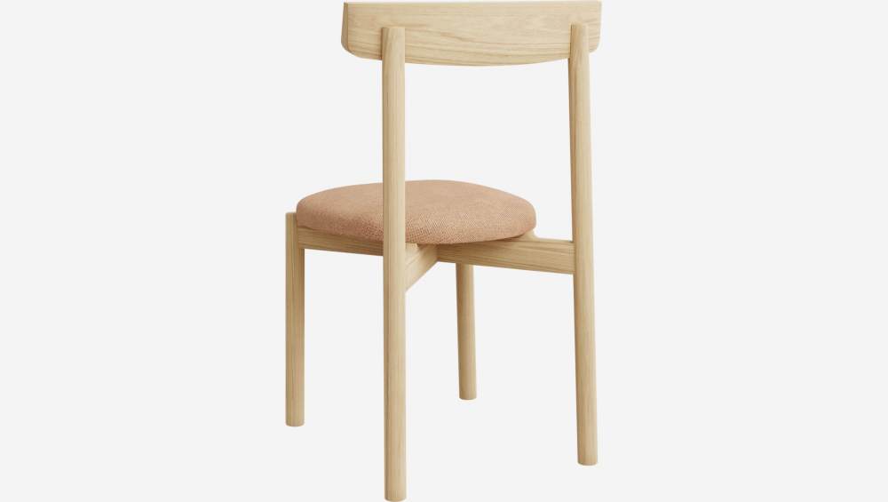 Stuhl aus Holz und Stoff - Lachsfarben - Design by Marie Matsuura