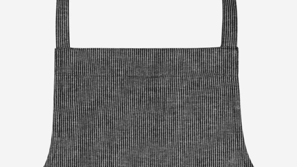 Avental em algodão e linho preto tecido em branco
