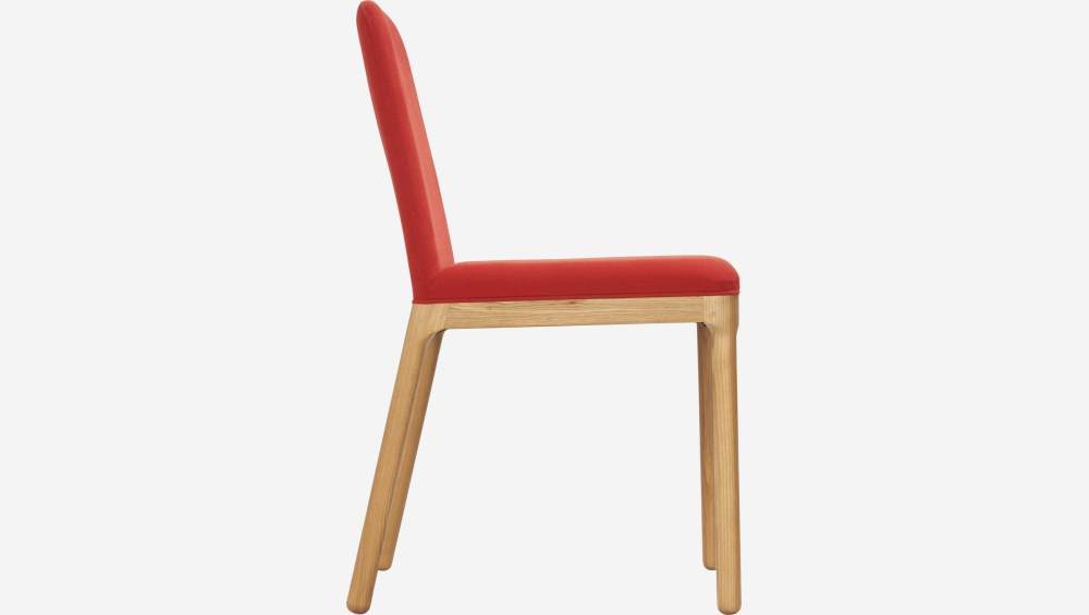Chaise en tissu et pieds en frêne - Rouge