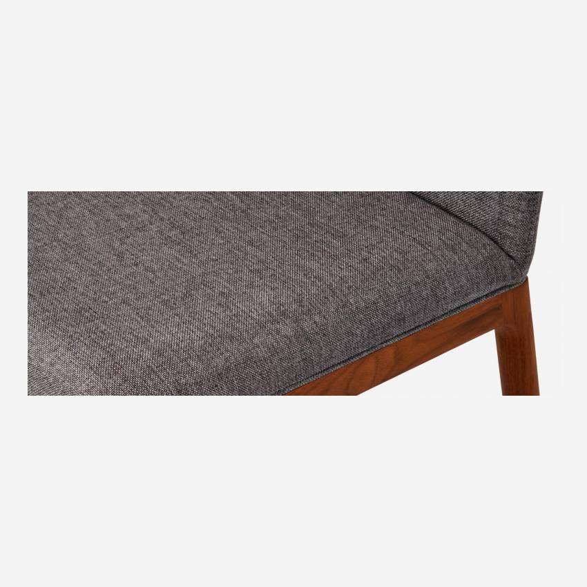 Cadeira em tecido e pés em nogueira - Cinza