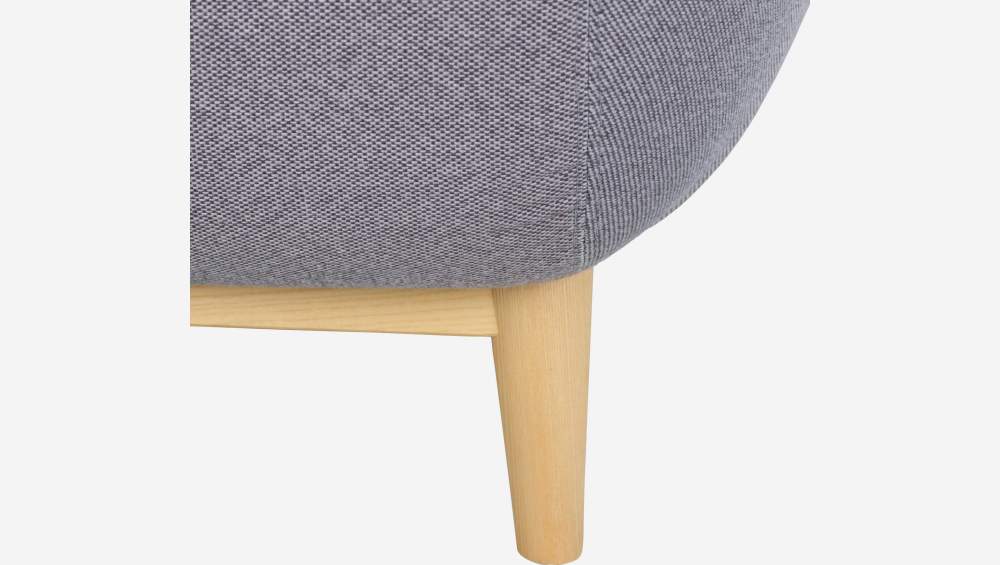 Sessel aus grauem Stoff - Design by Adrien Carvès