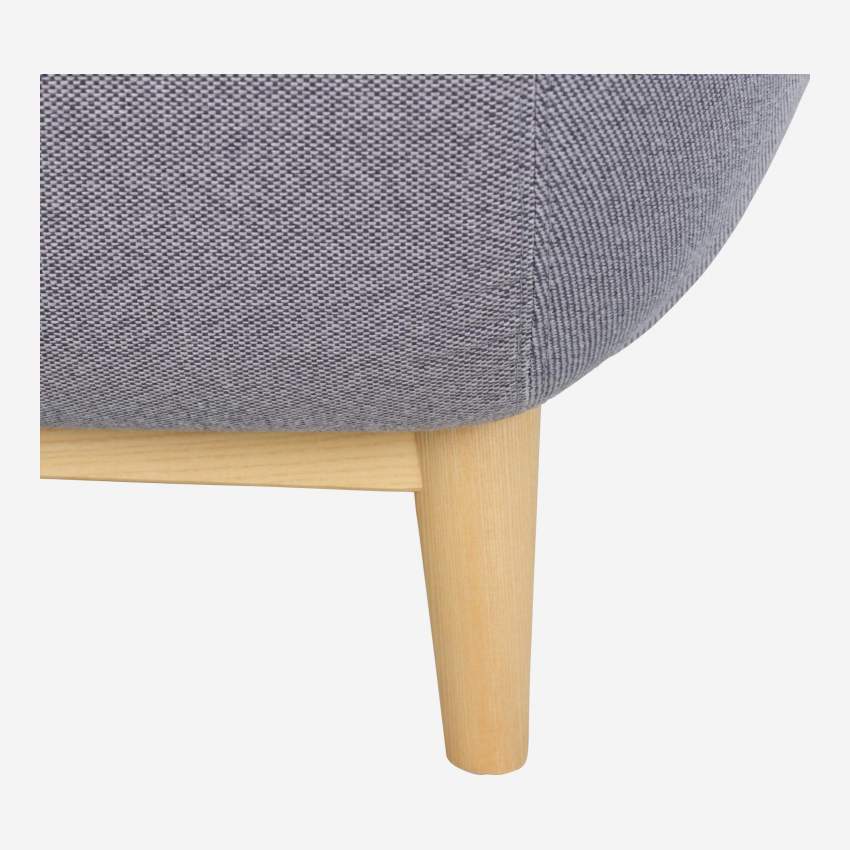 Sessel aus grauem Stoff - Design by Adrien Carvès