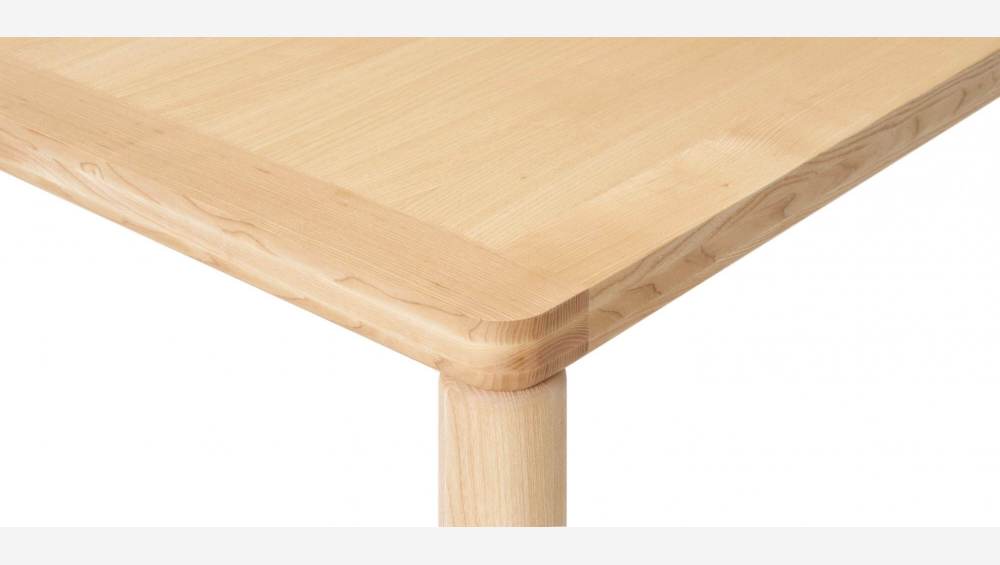 Tisch aus heller Esche