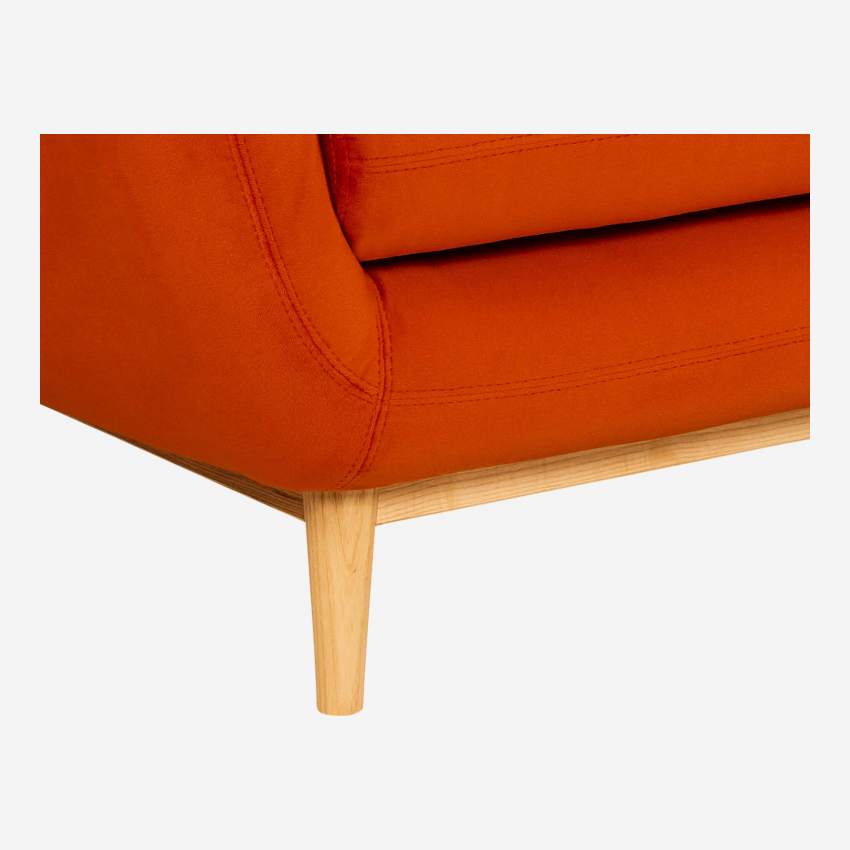 Sofá em veludo laranja de 2 lugares - Design by Adrien Carvès
