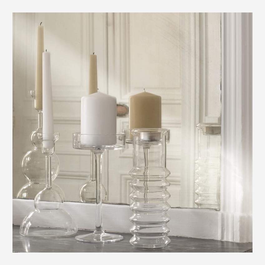 Kleiner Kerzenhalter aus Glas