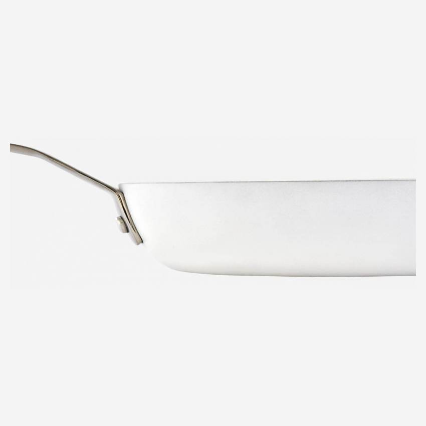 Pfanne, 28 cm, aus weißem Aluminium und Innenseite mit Keramikbeschichtung
