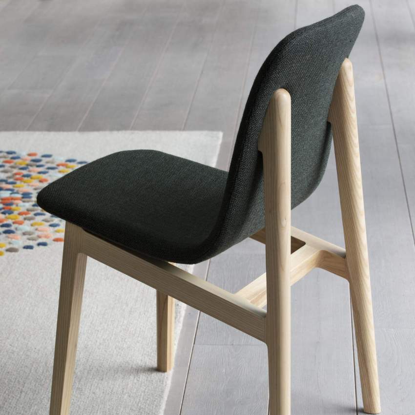 Stuhl aus Stoff und massiver Esche - Khakifarben - Design by Noé Duchaufour