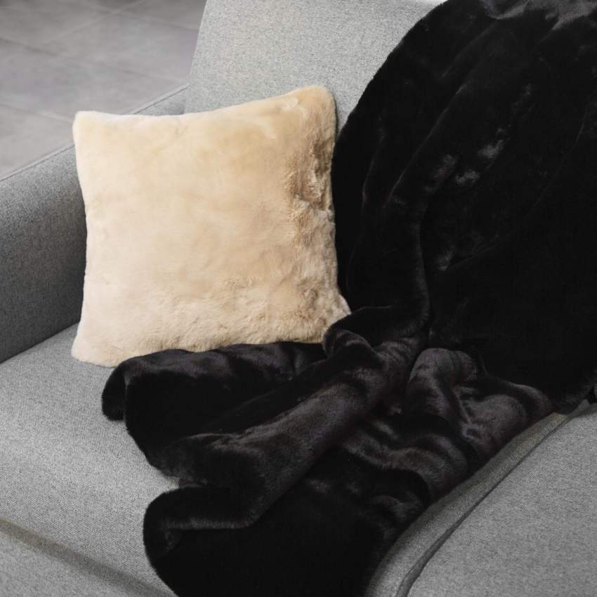 Cuscino in finta pelliccia - 45 x 45 cm - Beige