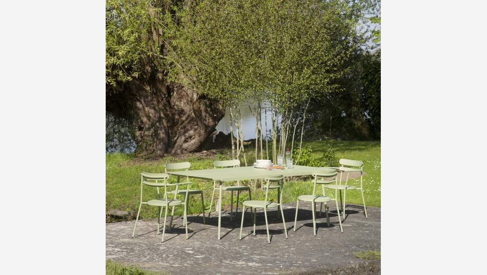 Gartenstuhl mit Armlehnen aus Stahl – Lindgrün - Design des Studios Brichet-Ziegler