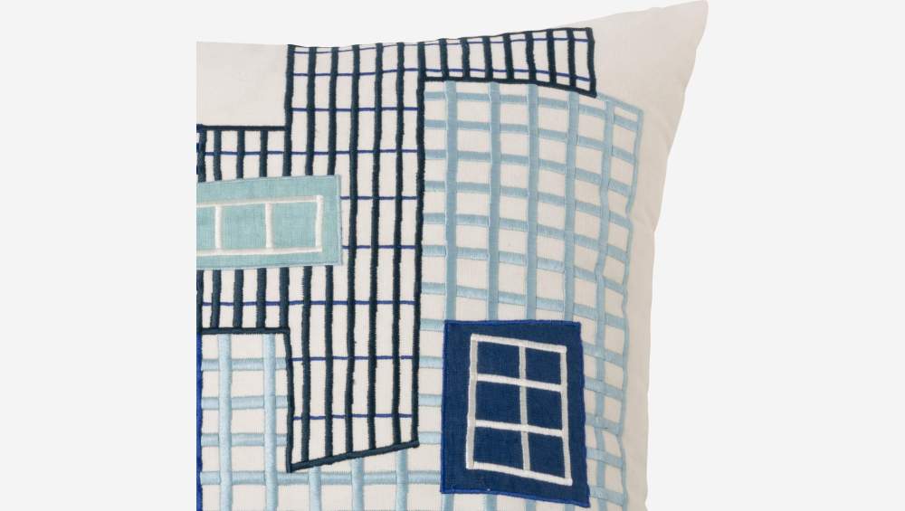 Coussin brodé en coton - 45 x 45 cm - Bleu - Design by Floriane Jacques