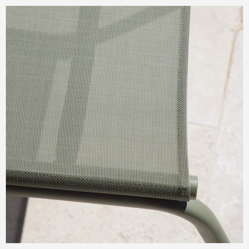 Bain de soleil en aluminium et textilène – Vert kaki