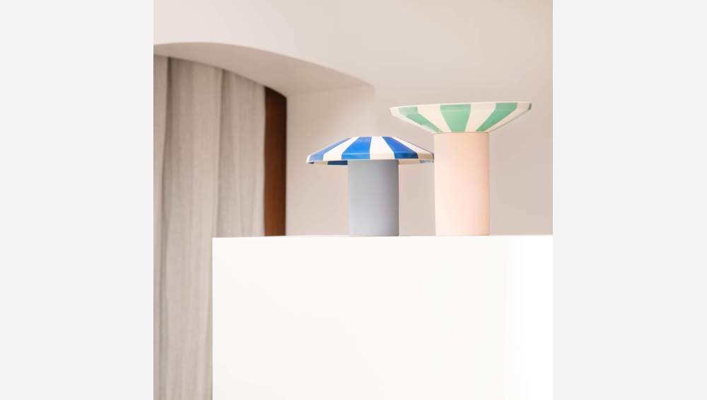 Vase aus Sandstein - 21 x 19 cm - Blaue Streifen - Design by Chloé Le Cam