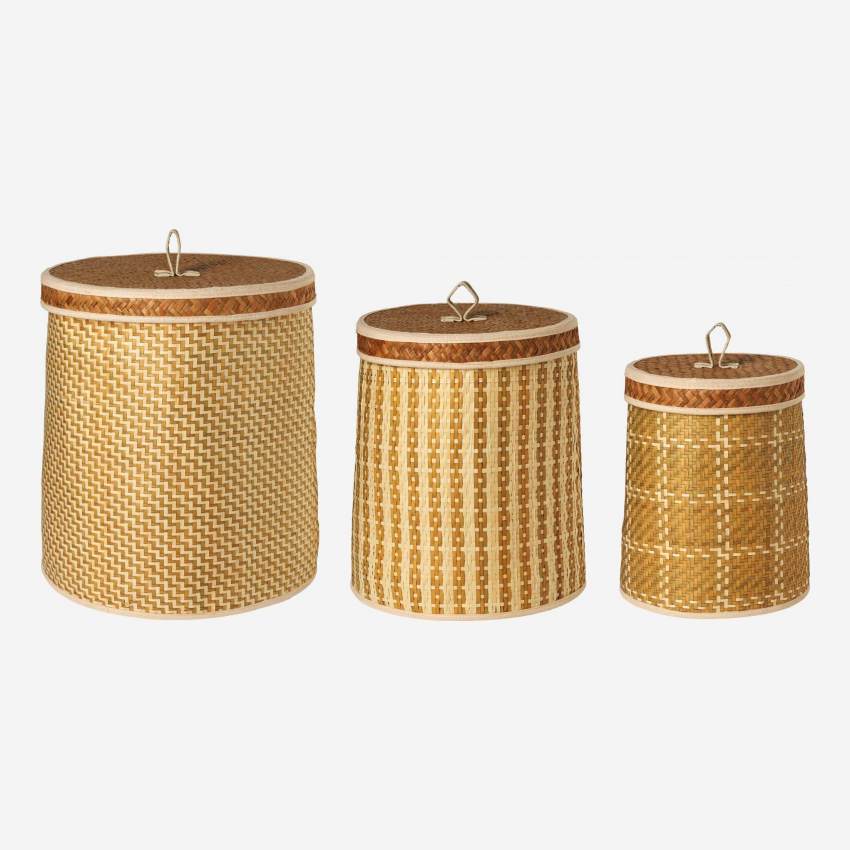 Conjunto de 3 cestos redondos com tampa em folhas de palmeira - Com padrão