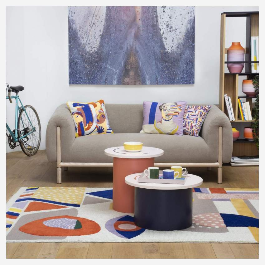 Mesa de apoio redonda com tampo amovível e arrumação - 60 x 35 cm - Design  by Studio Habitat